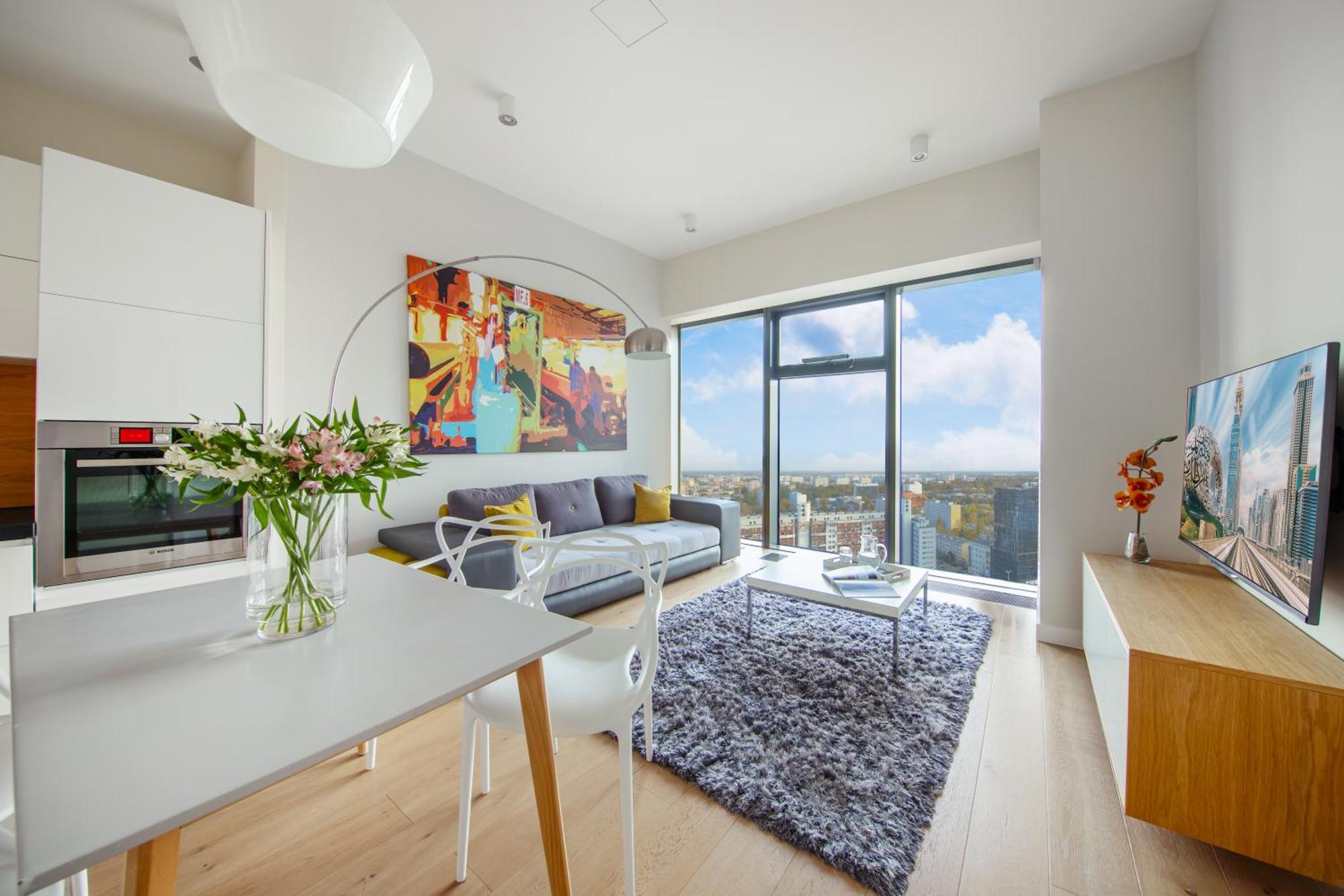 W Sky Tower Apartment *